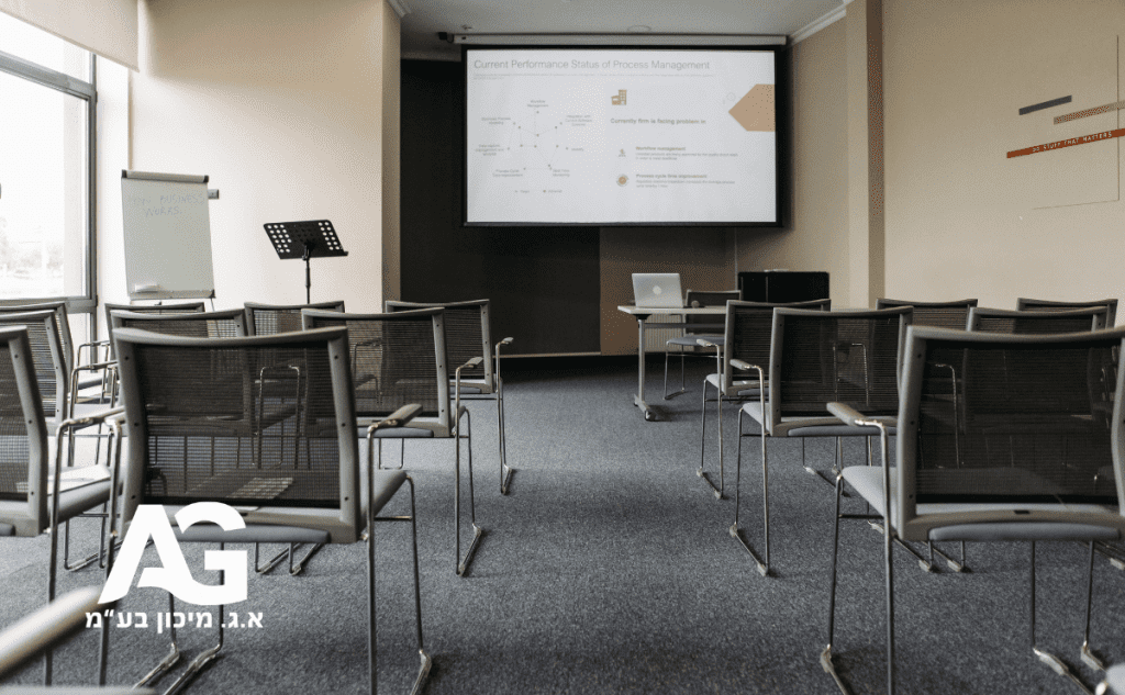 המדריך למציאת המקרן המתאים לחדר ישיבות בעסק