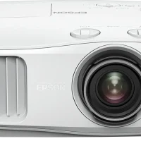מקרן קולנוע ביתי Epson EH-TW7000 – 4K PRO-UHD חדש מתצוגה